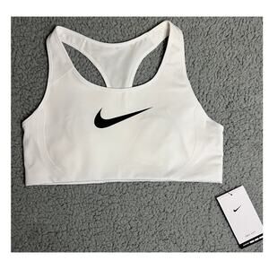 Nike Women's Victory Shape Bra Large (B140283)